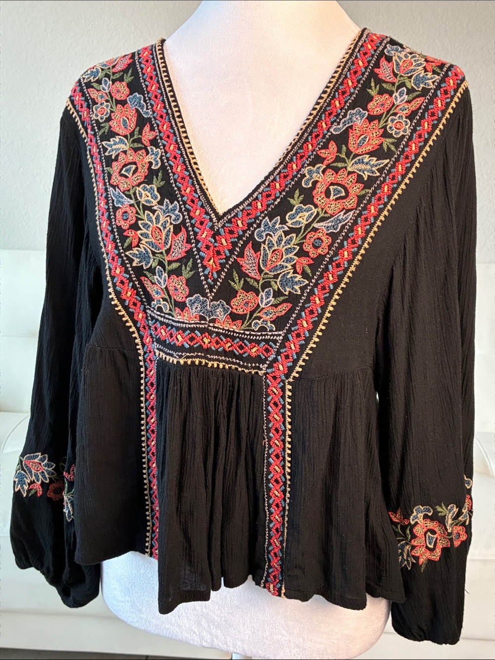 American Eagle Embroidered Black Boho V-Neck Women's Top